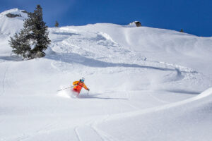 Read more about the article How to prevent back pain when skiing