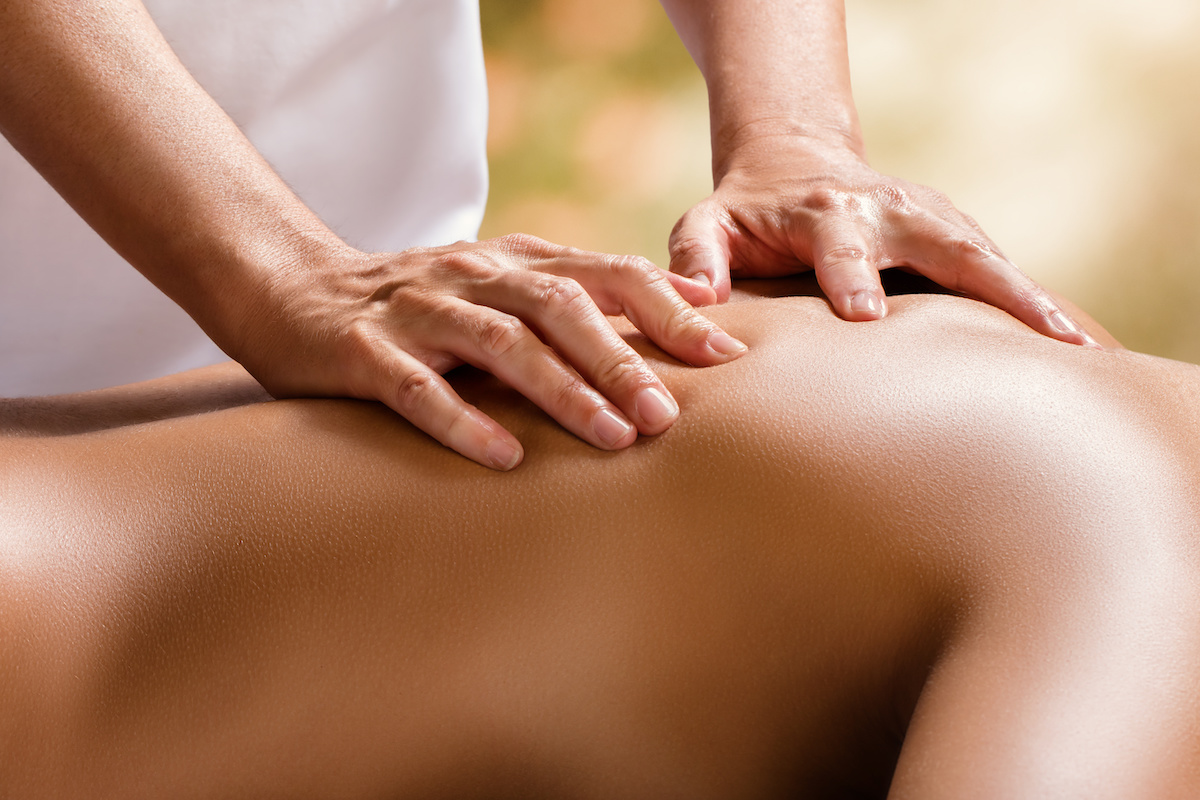 Read more about the article Massages that can help with back pain