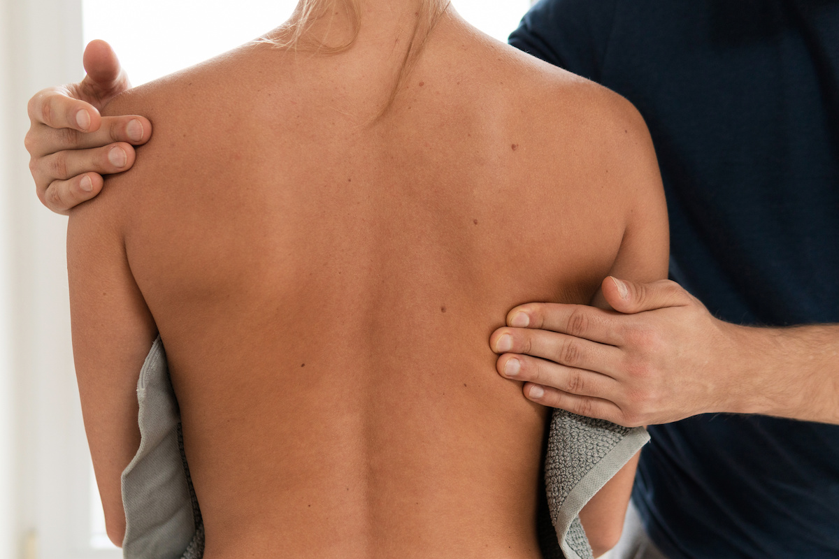 Read more about the article Treatment Options For Scoliosis
