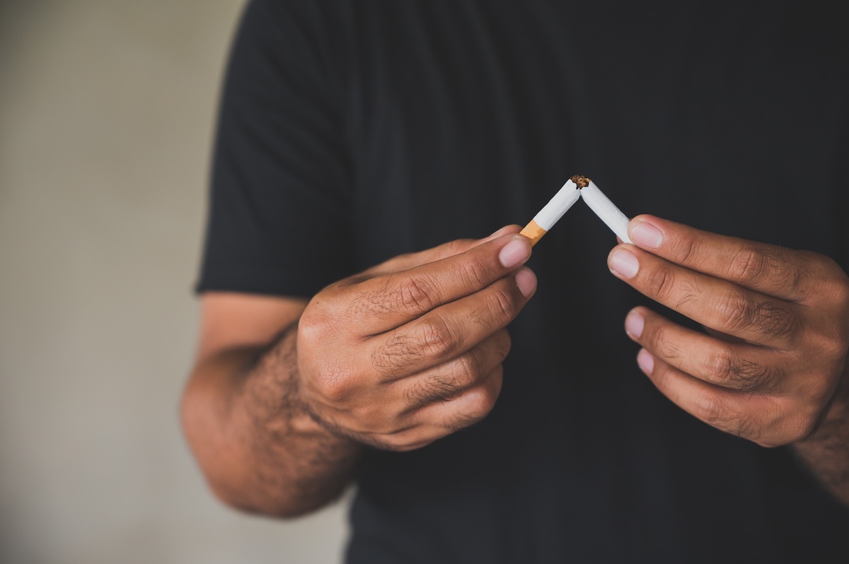 Read more about the article Benefits of Quitting Smoking For Spine Health