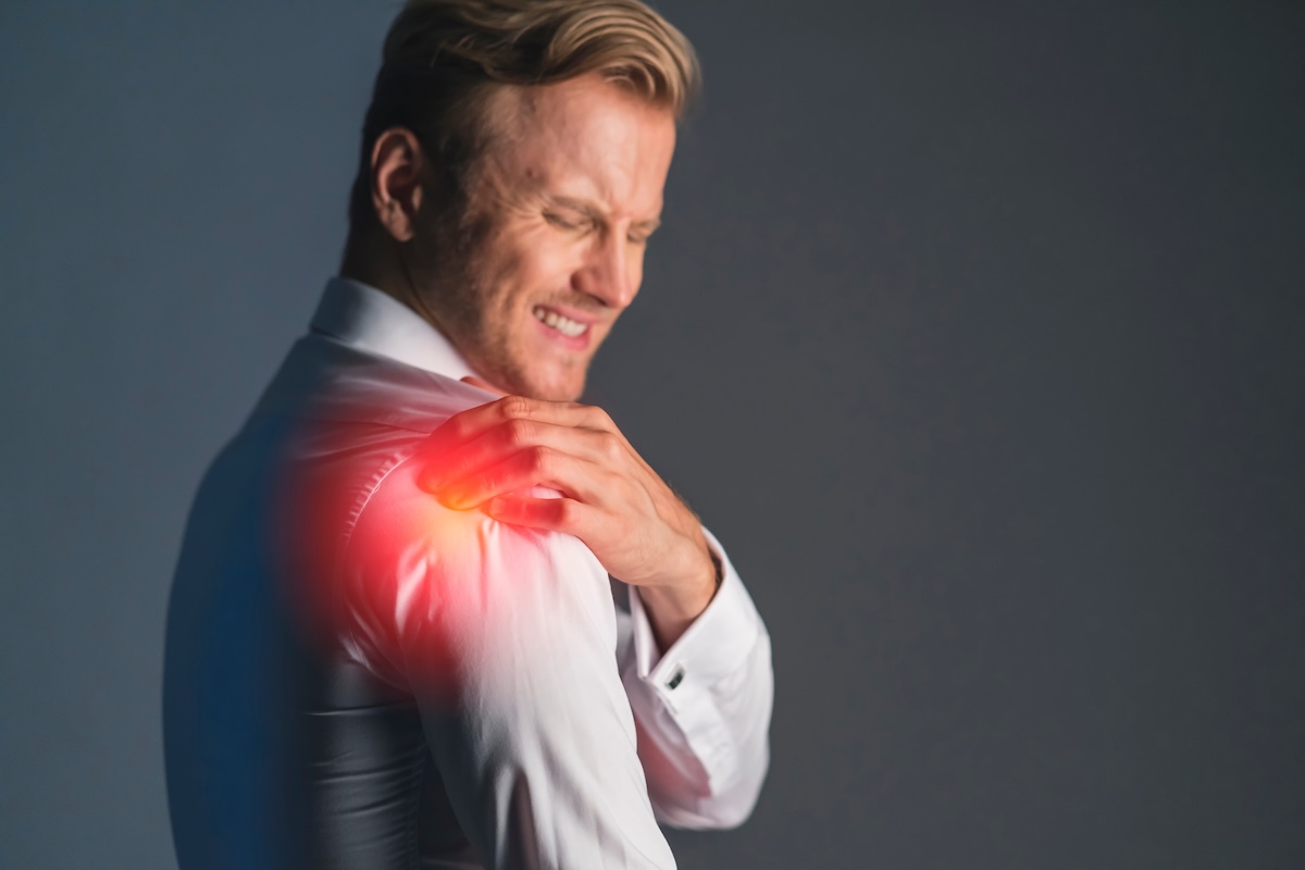 How to Recognize Early Signs of Spine Issues