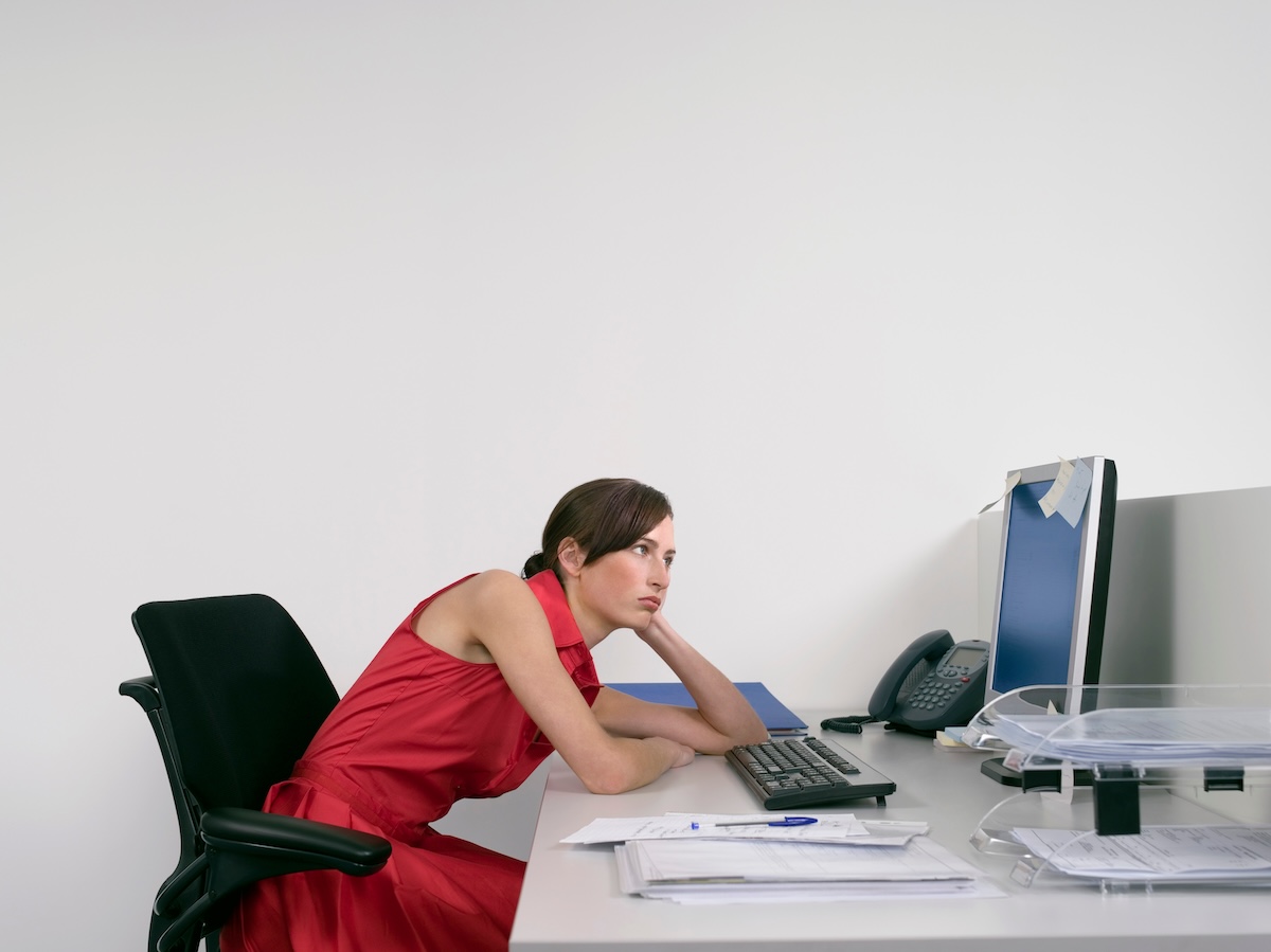 Read more about the article Spinal Health for Desk Workers