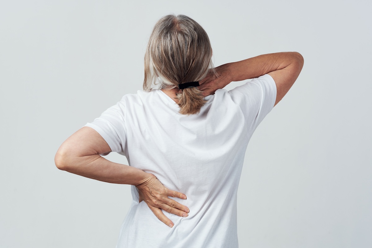 Read more about the article When is Back Pain a Sign of Something More Serious?