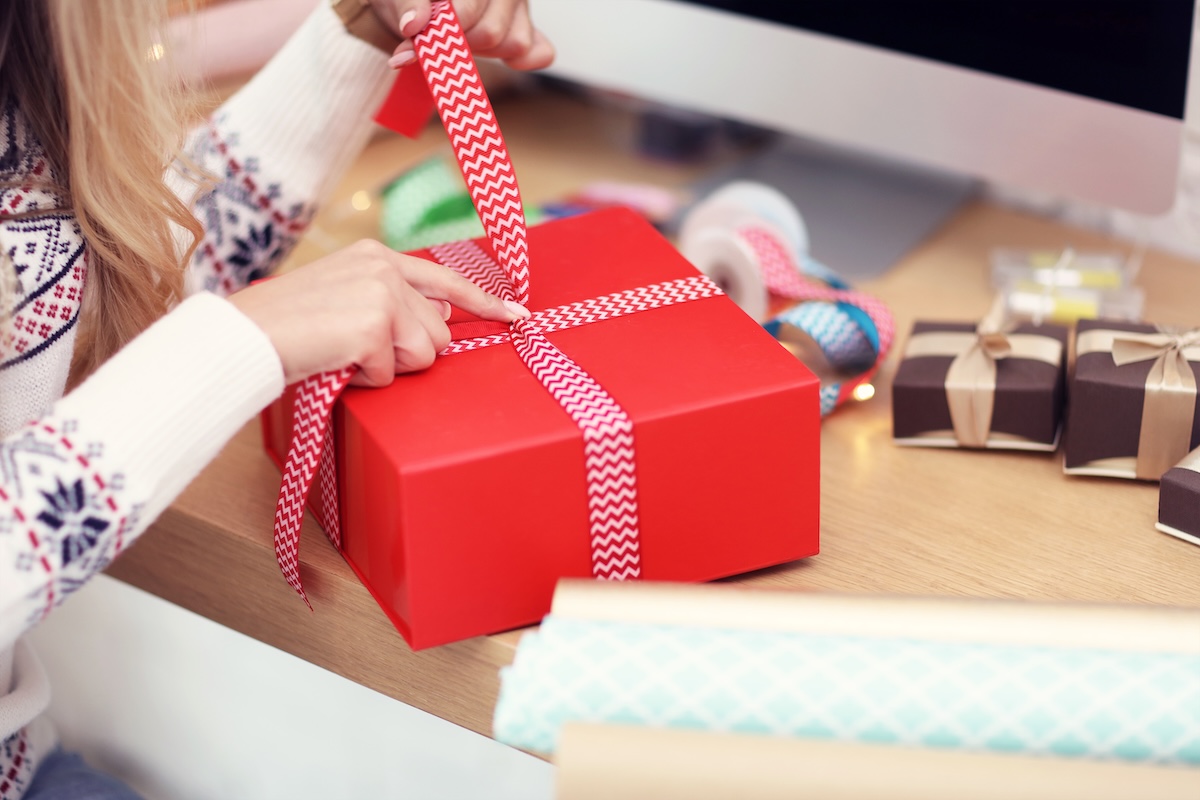 Read more about the article How to Wrap Presents Without Wrecking Your Back